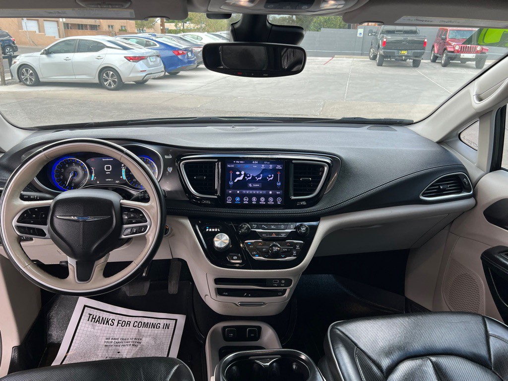 2019 Chrysler Pacifica Image 9
