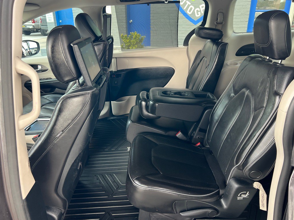 2019 Chrysler Pacifica Image 13