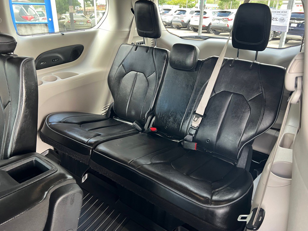 2019 Chrysler Pacifica Image 14