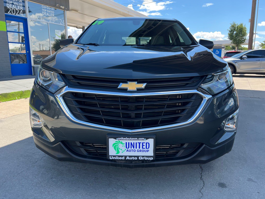 2019 Chevrolet Equinox Image 2