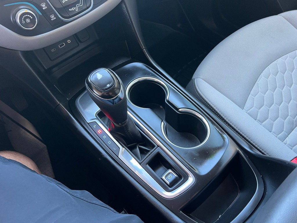 2019 Chevrolet Equinox Image 16