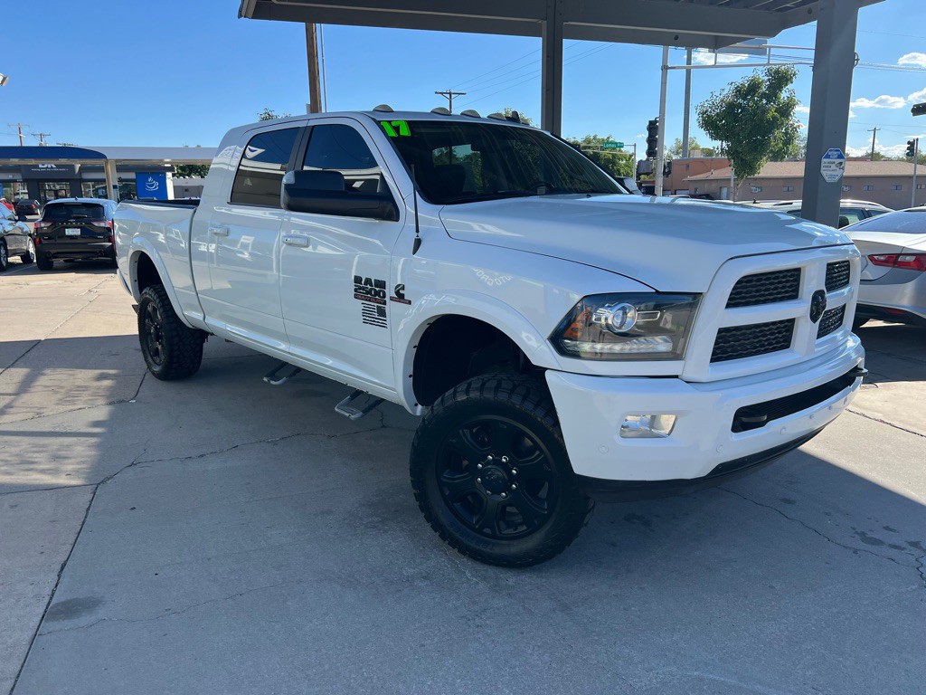 2017 RAM 2500 Image 3