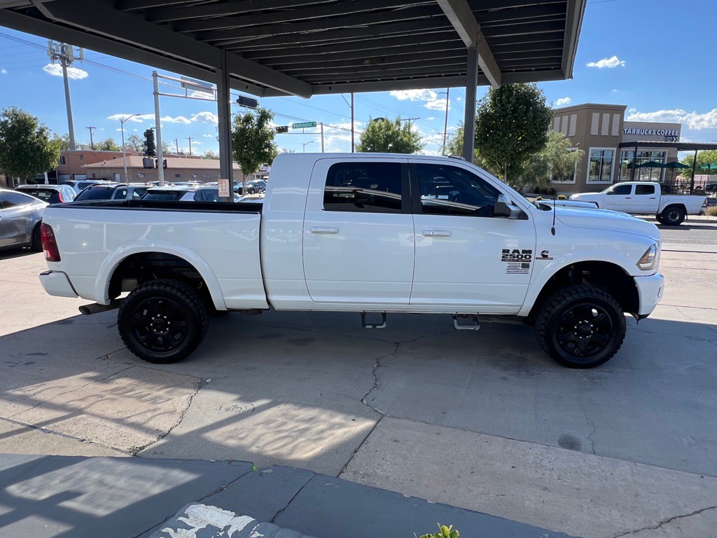 2017 RAM 2500 Image 4