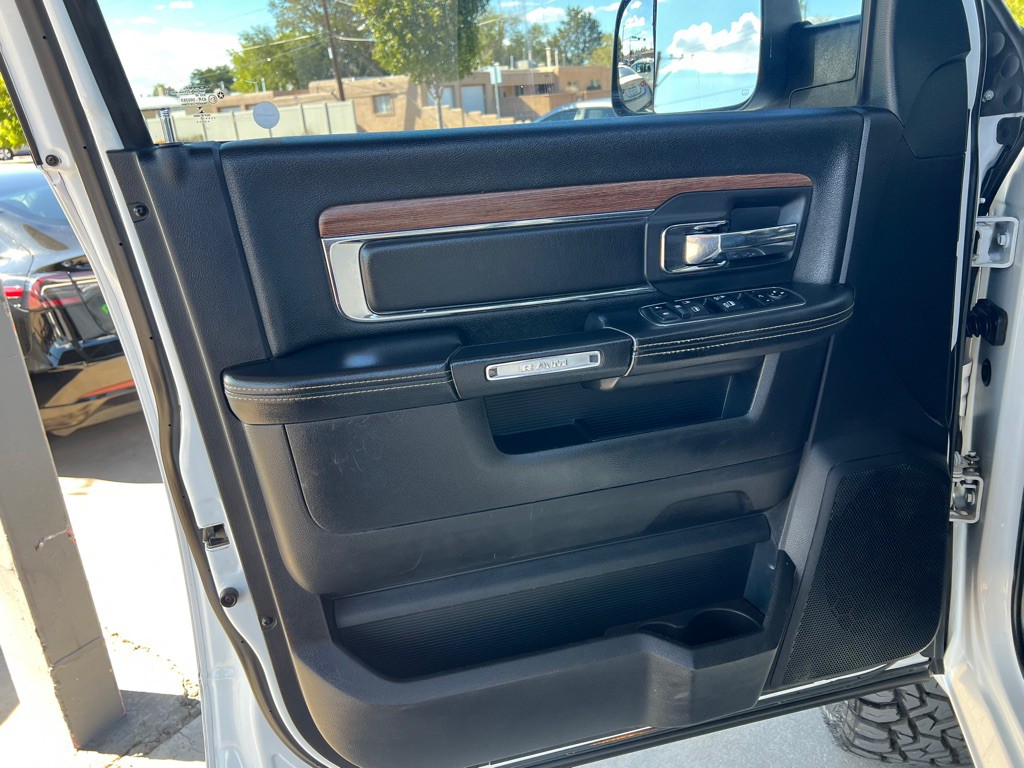 2017 RAM 2500 Image 10