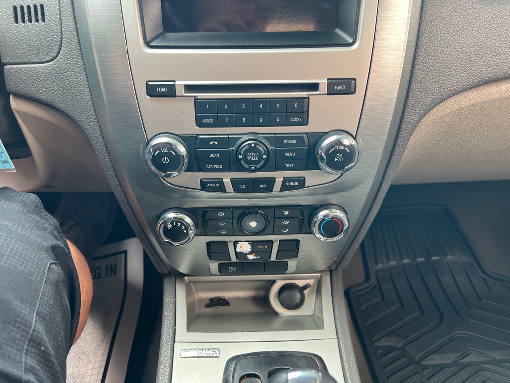 2012 Ford Fusion Image 16