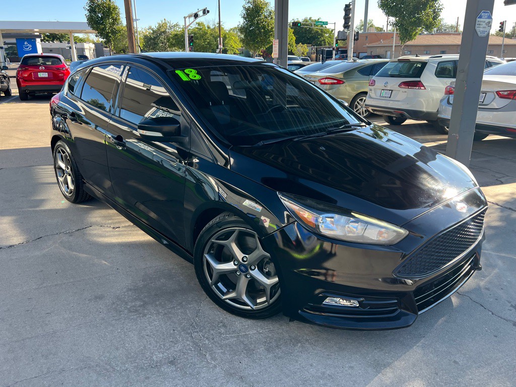 2018 Ford Focus Image 3