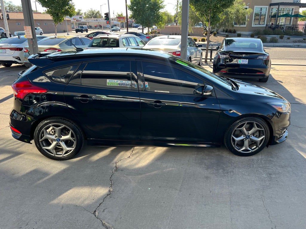 2018 Ford Focus Image 4