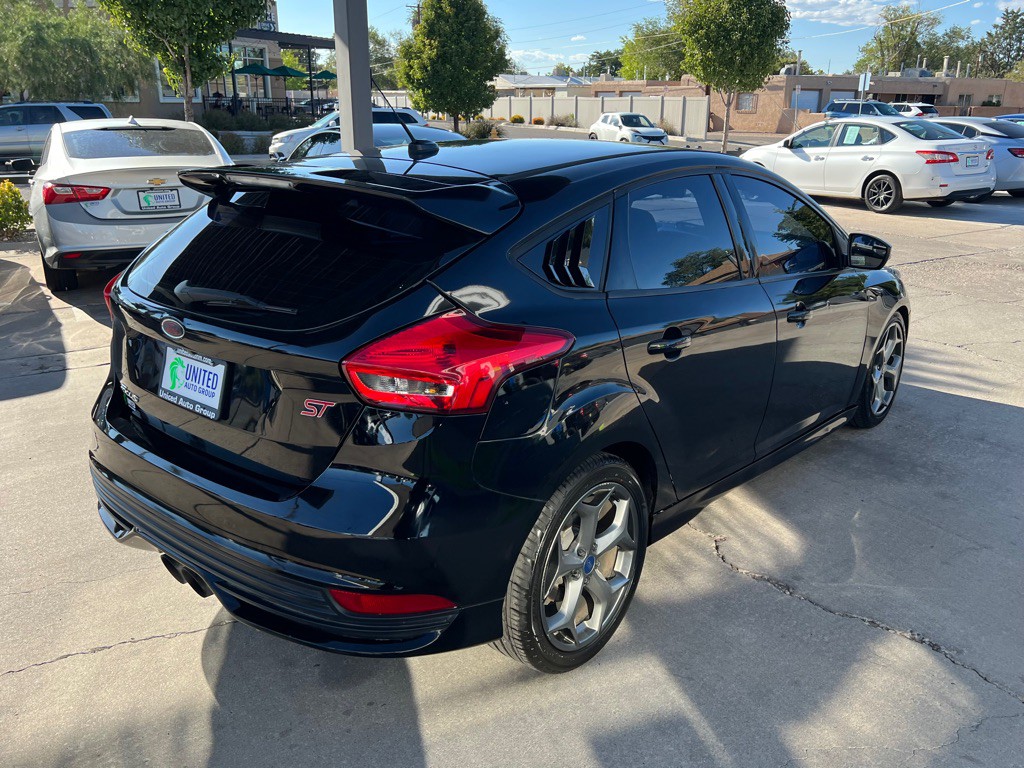 2018 Ford Focus Image 5