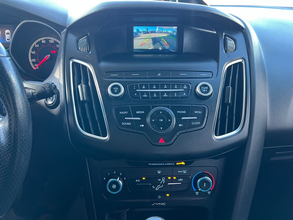 2018 Ford Focus Image 16