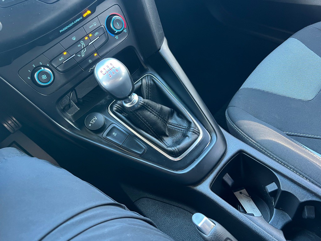 2018 Ford Focus Image 17