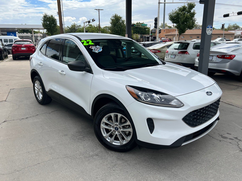 2022 Ford Escape Image 3