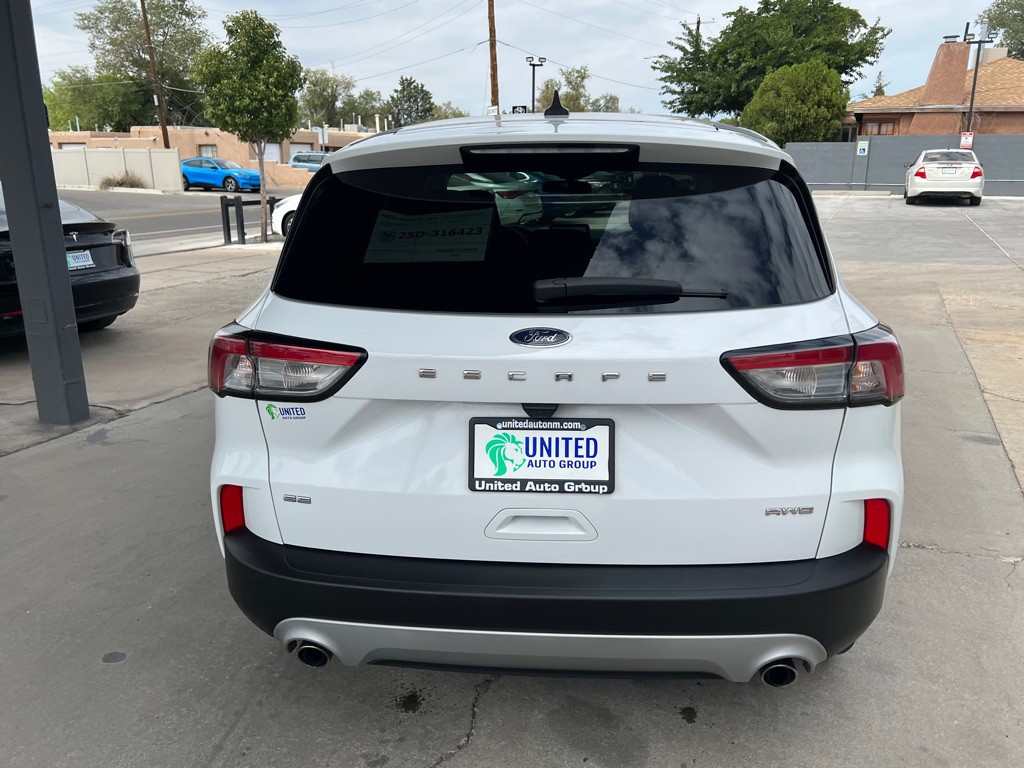 2022 Ford Escape Image 6