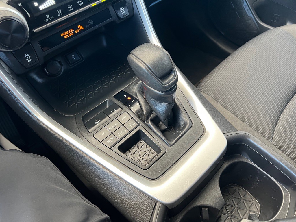 2020 Toyota Rav4 Image 17