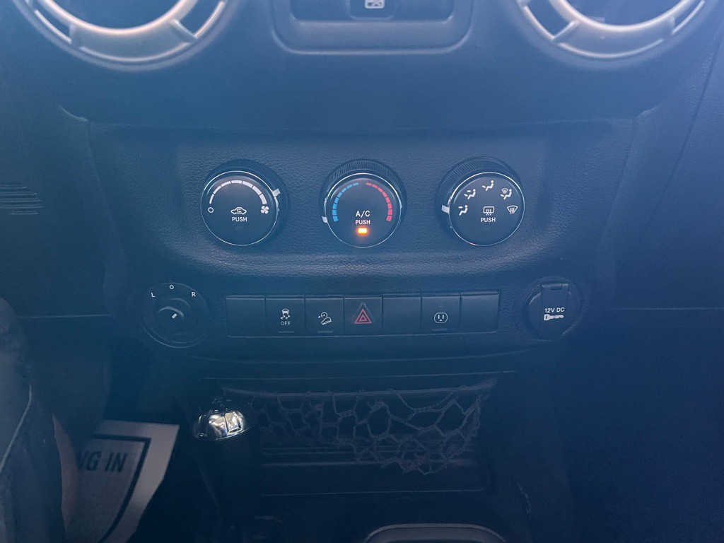 2017 Jeep Wrangler Unlimited Image 16