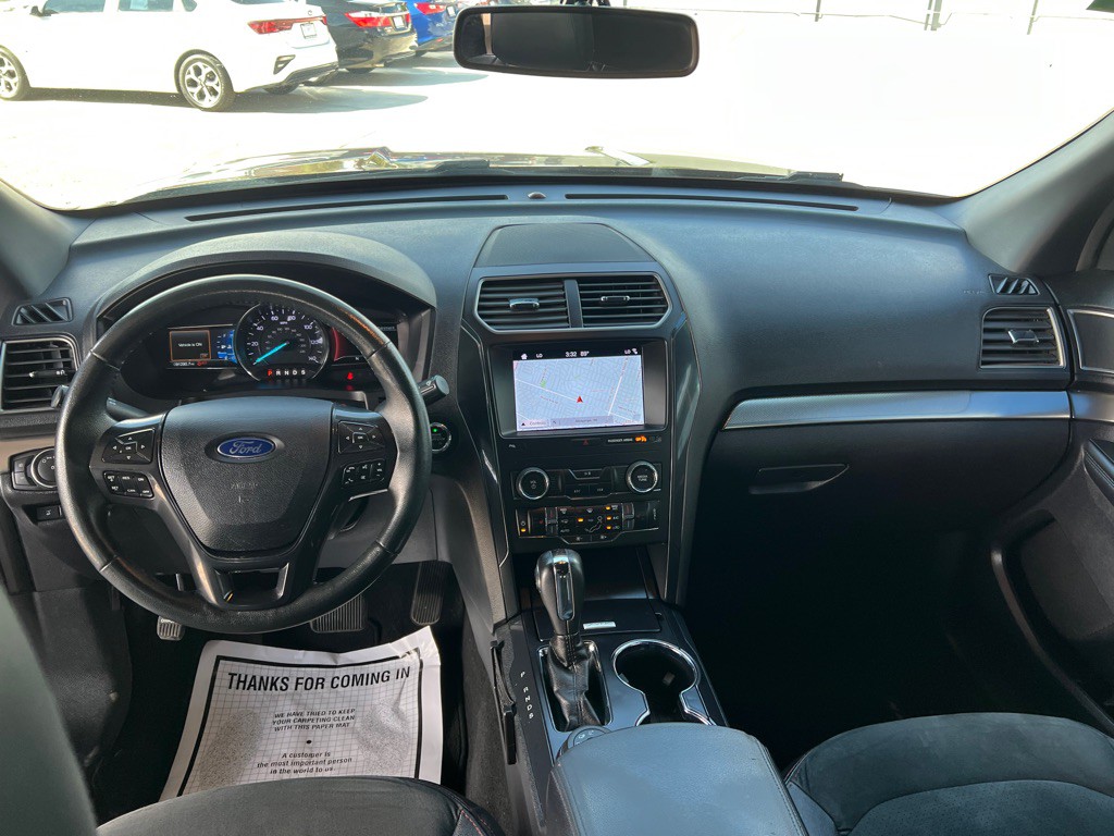 2019 Ford Explorer Image 9