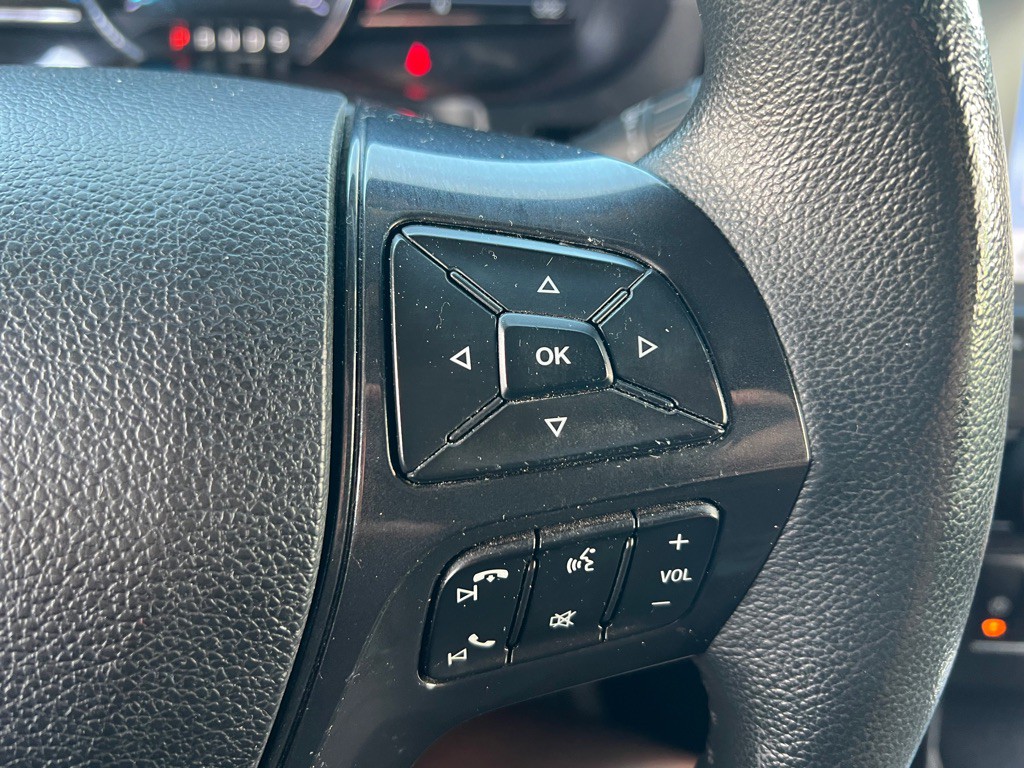 2019 Ford Explorer Image 21