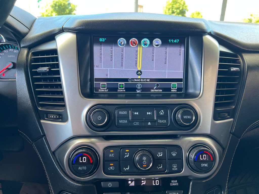 2017 Chevrolet Suburban Image 16