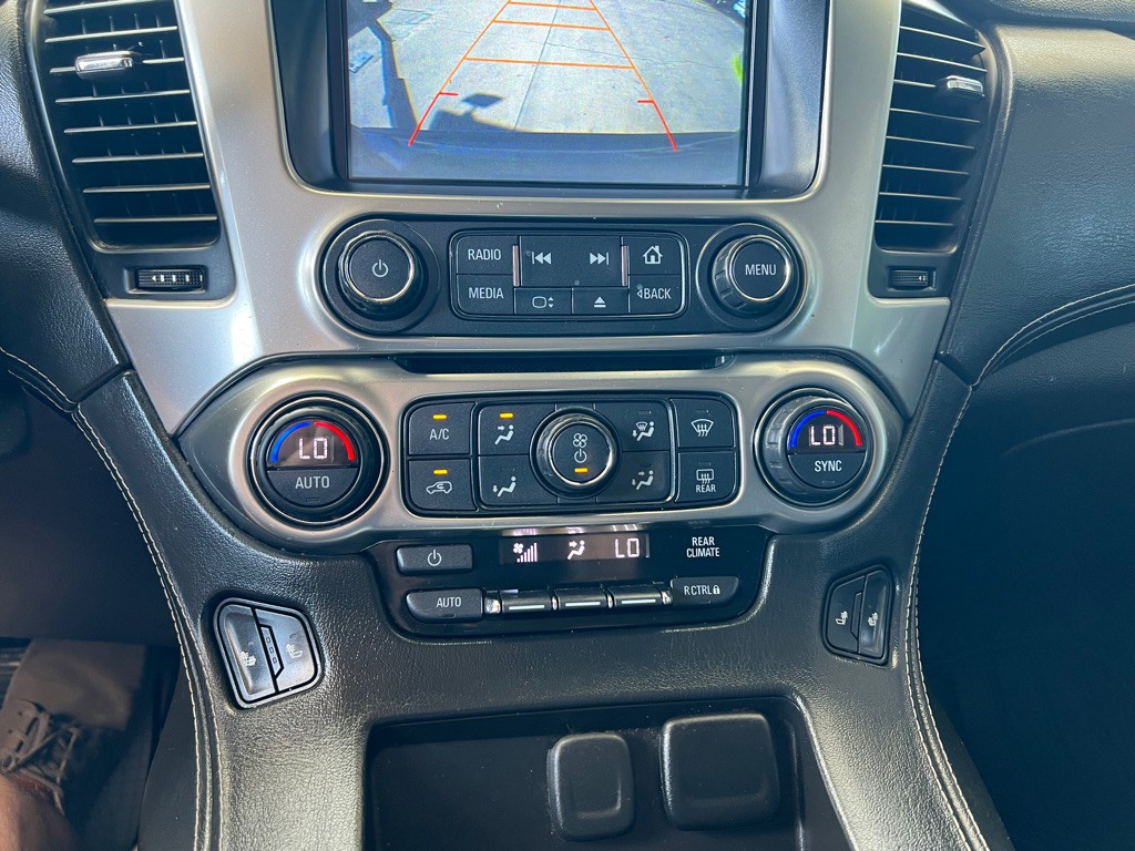 2017 Chevrolet Suburban Image 18