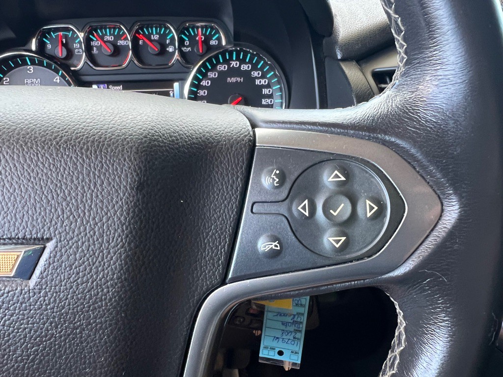 2017 Chevrolet Suburban Image 21