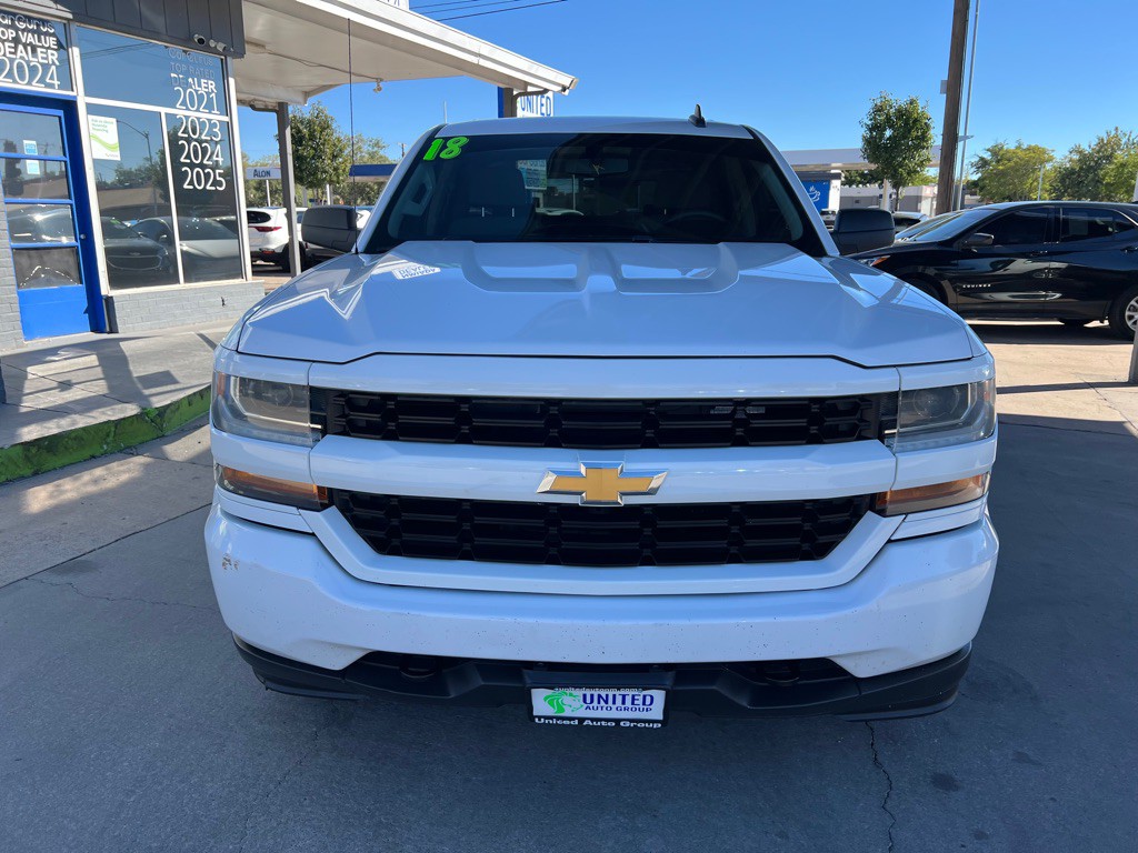 2018 Chevrolet Silverado 1500 Image 2