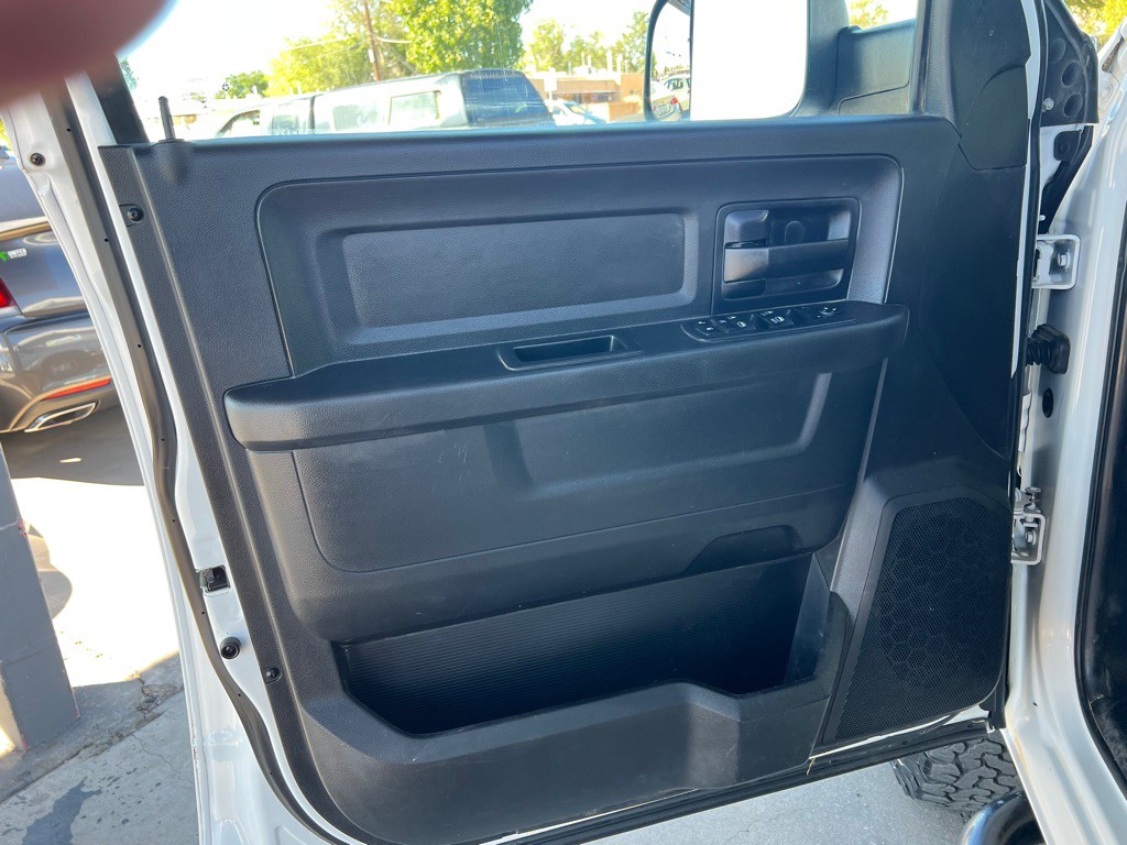 2018 RAM 3500 Image 10