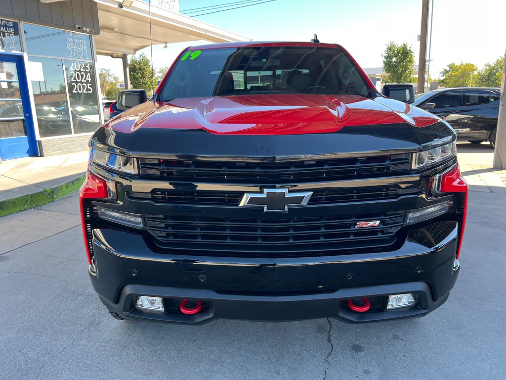 2019 Chevrolet Silverado 1500 Image 2