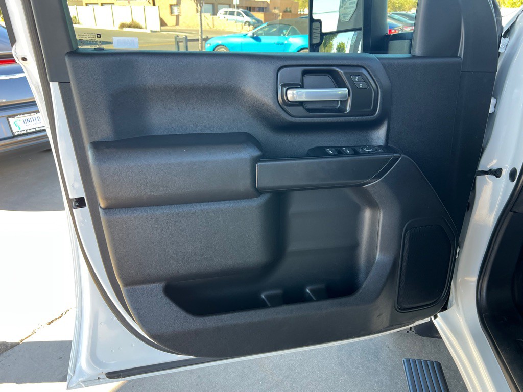2023 Chevrolet Silverado 1500 Image 10