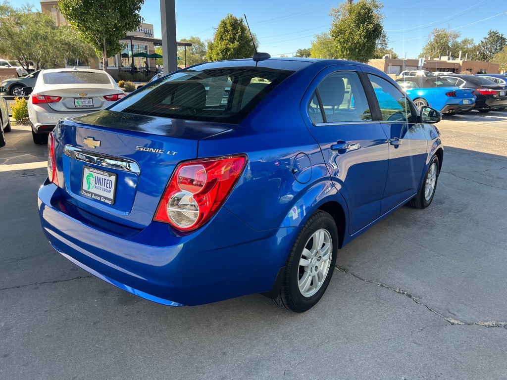 2016 Chevrolet Sonic Image 5