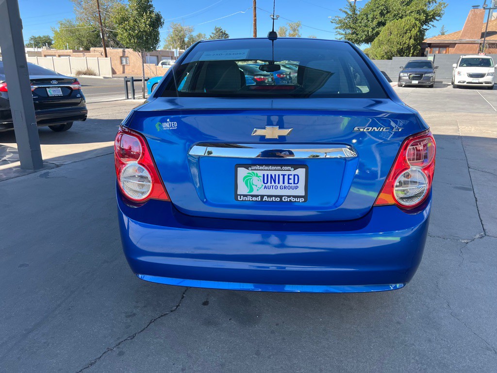 2016 Chevrolet Sonic Image 6