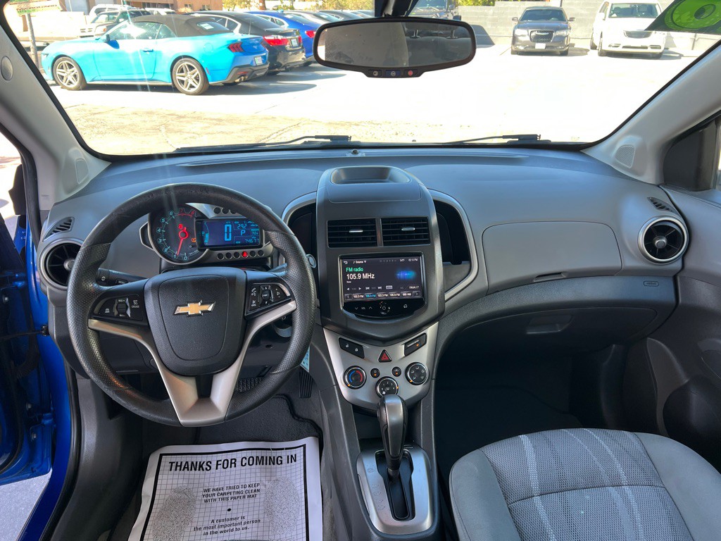 2016 Chevrolet Sonic Image 9