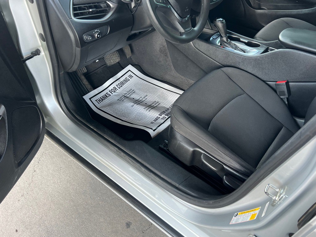 2018 Chevrolet Malibu Image 11