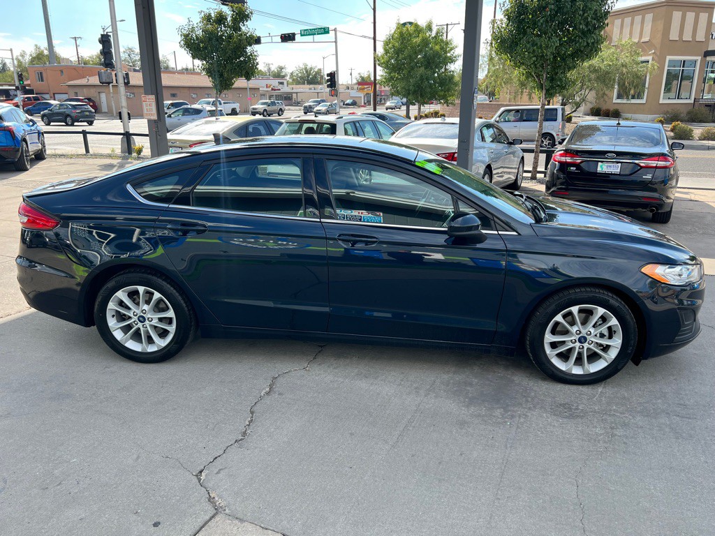 2020 Ford Fusion Image 4