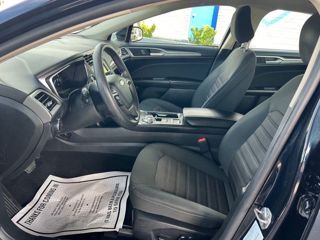 2020 Ford Fusion Image 12
