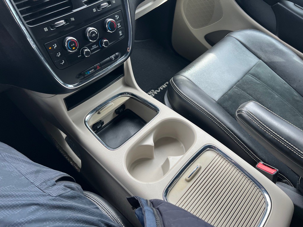 2017 Dodge Grand Caravan Image 17