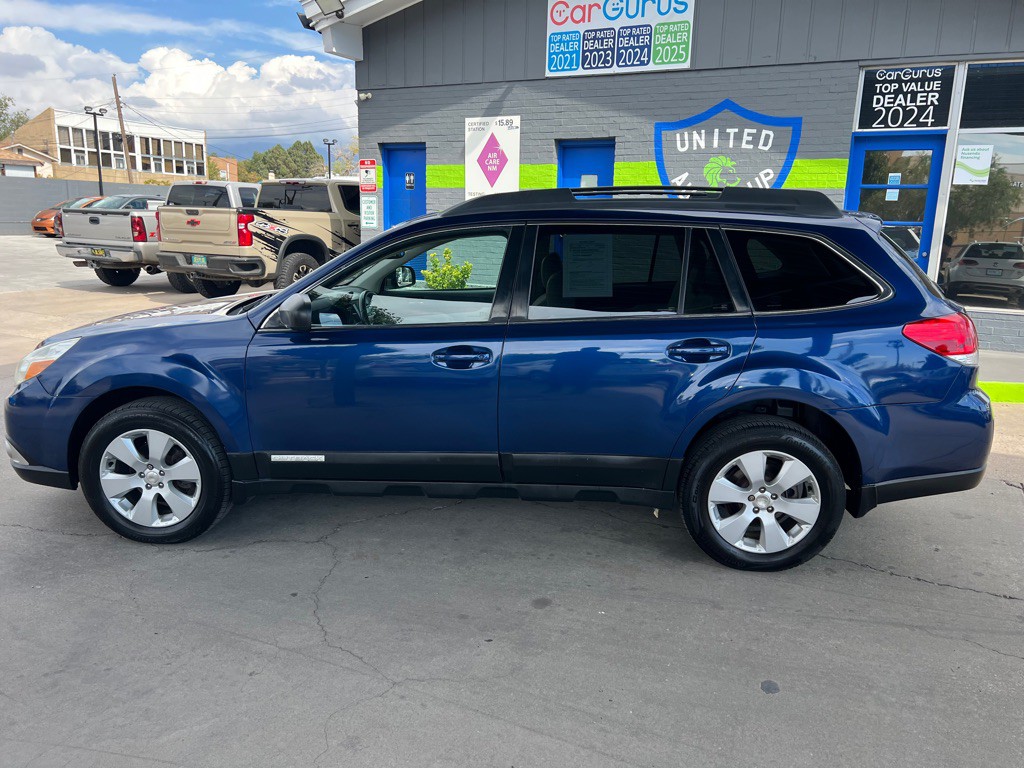 2010 Subaru Outback Image 8