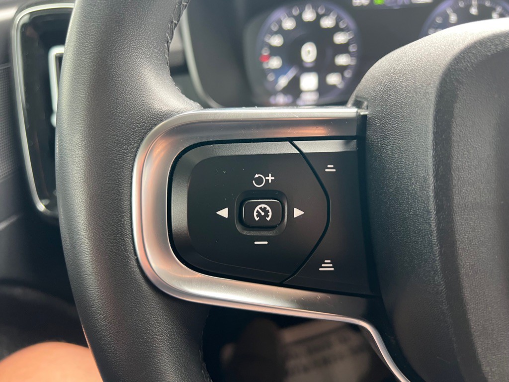 2022 Volvo XC40 Image 18