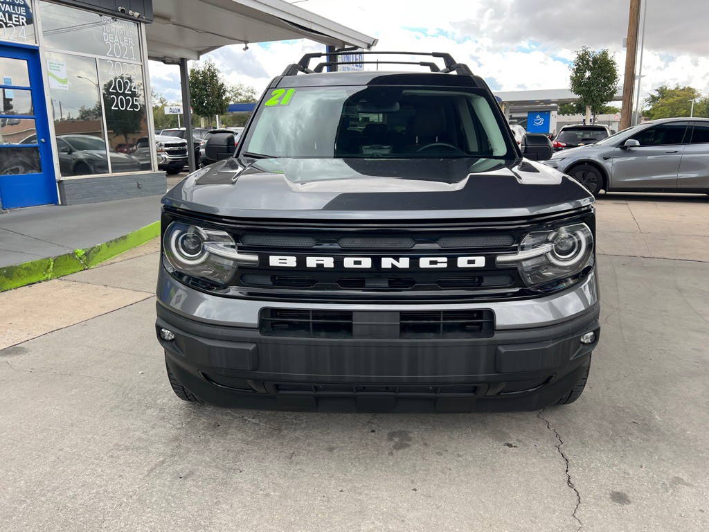 2021 Ford Bronco Image 2