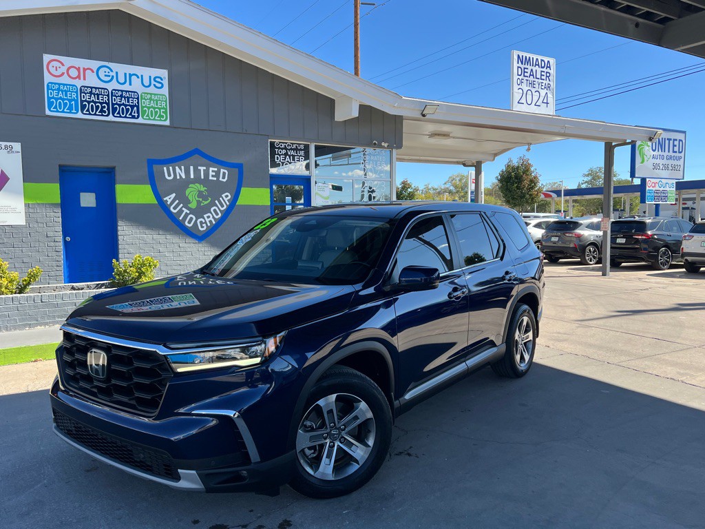 2023 Honda Pilot Image 1