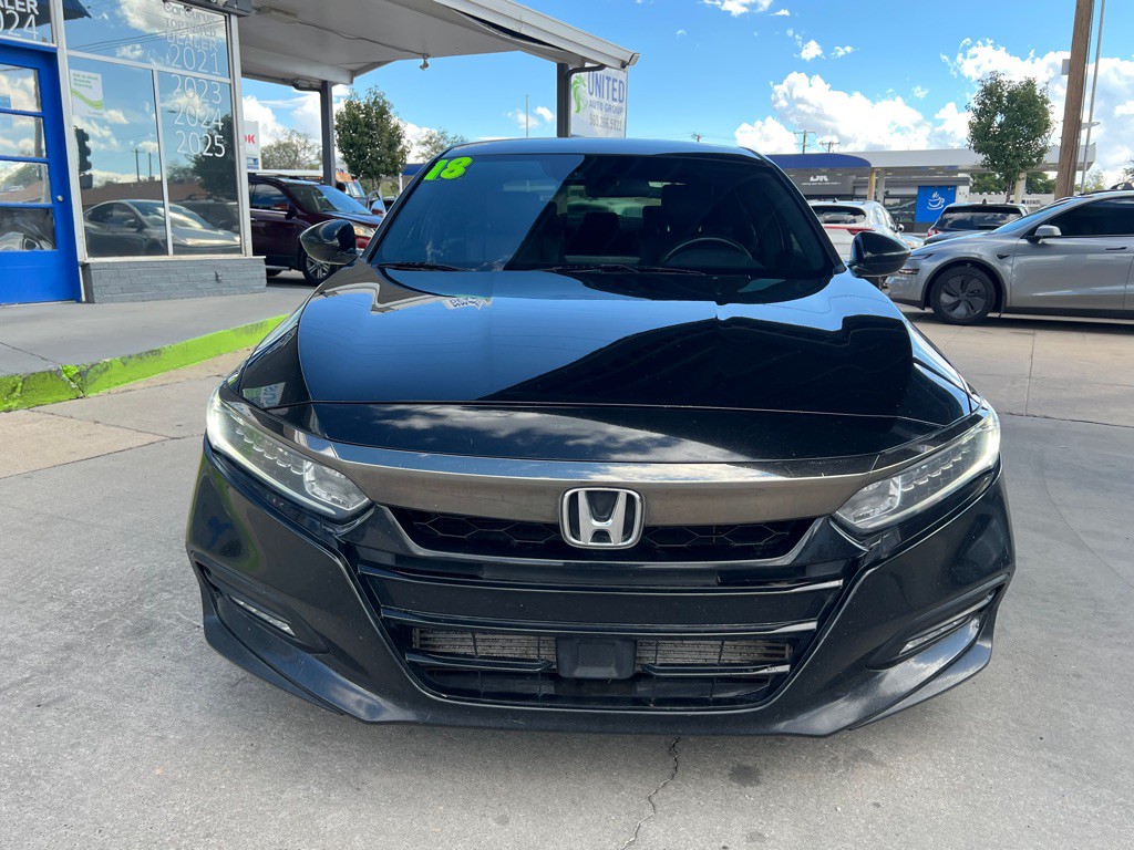 2018 Honda Accord Image 2