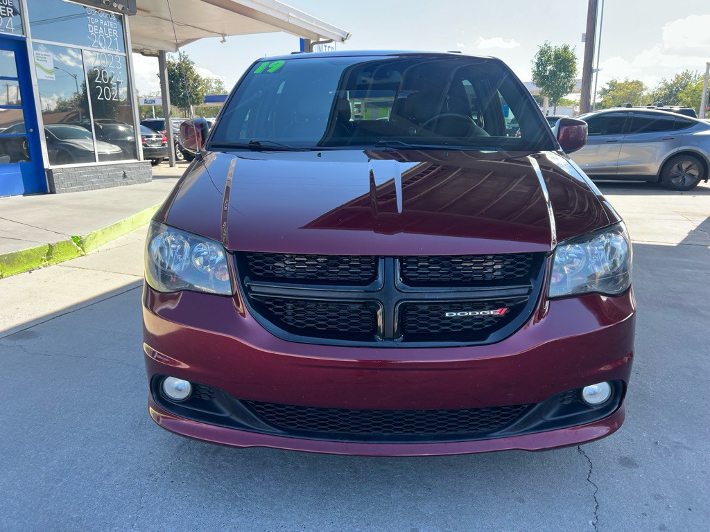2019 Dodge Grand Caravan Image 2