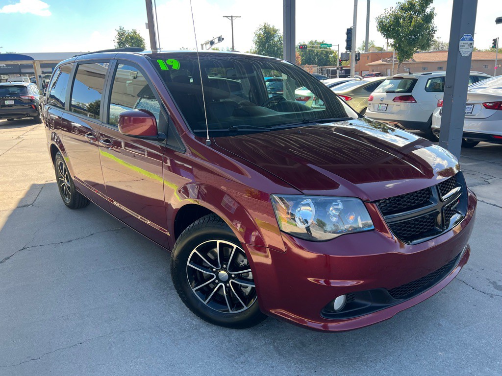 2019 Dodge Grand Caravan Image 3