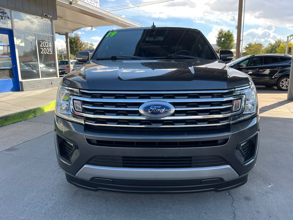 2019 Ford Expedition Image 2