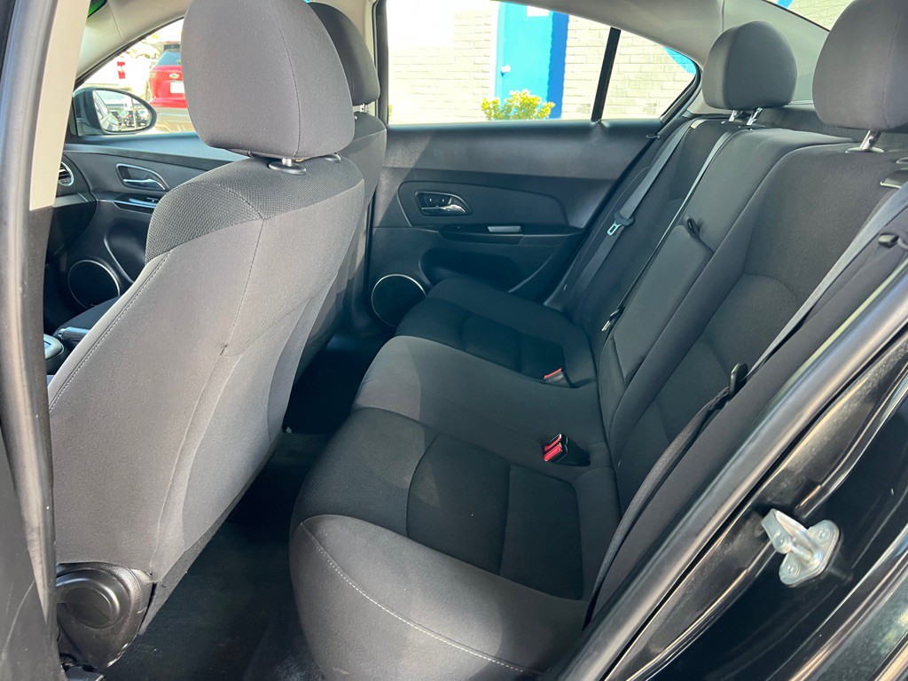 2014 Chevrolet Cruze Image 13