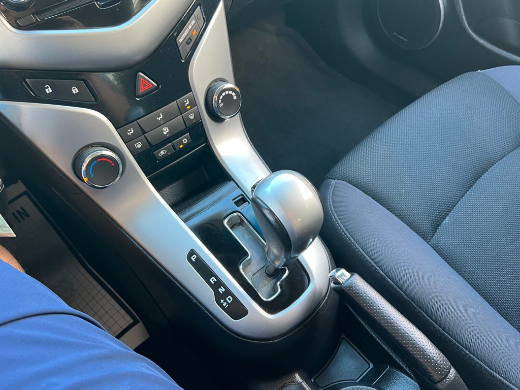 2014 Chevrolet Cruze Image 17