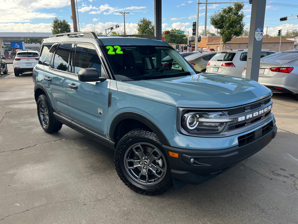 2022 Ford Bronco Image 3