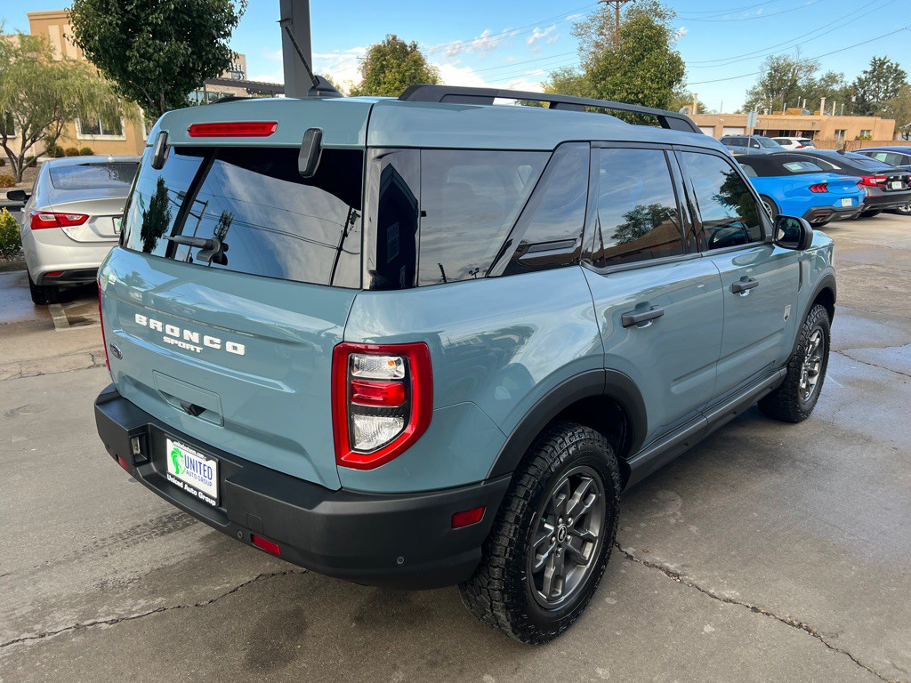 2022 Ford Bronco Image 5