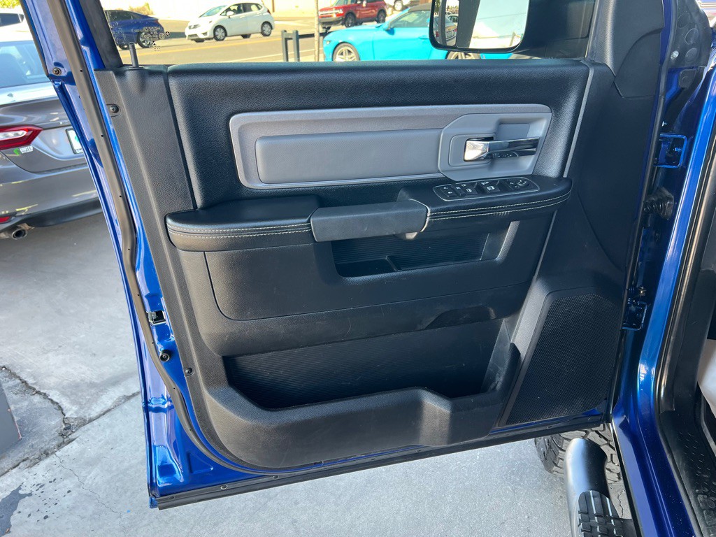 2017 RAM 2500 Image 10