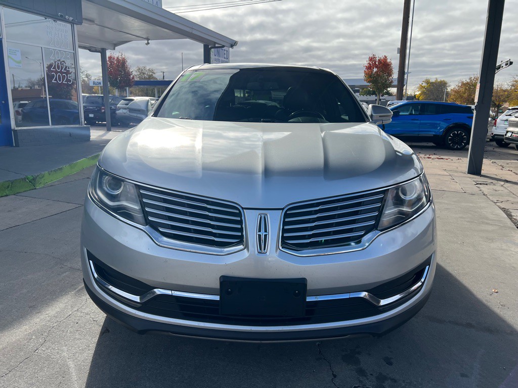 2017 Lincoln MKX Image 2