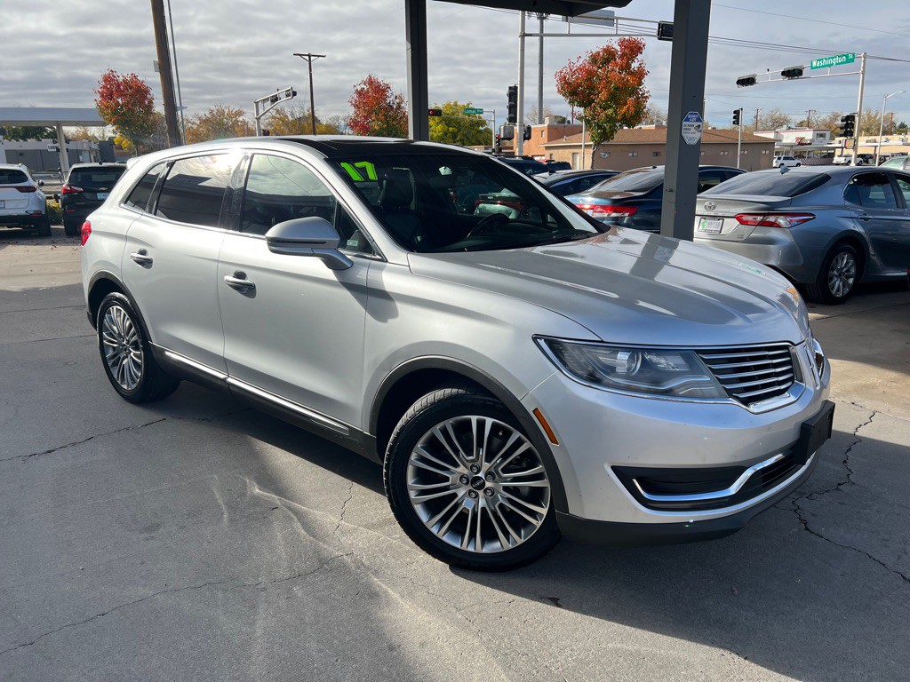 2017 Lincoln MKX Image 3