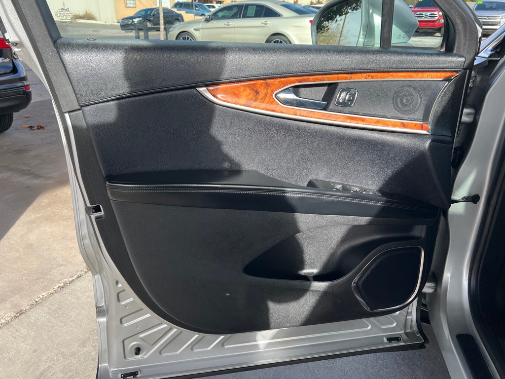 2017 Lincoln MKX Image 10